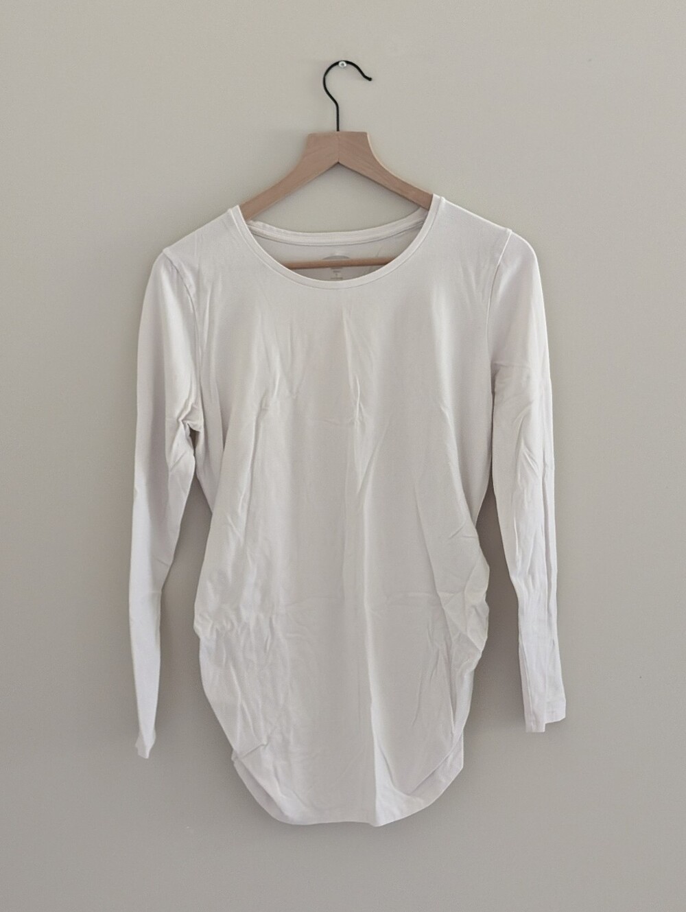 Old Navy White Long Sleeve Fitted Round Neck Tee With Ruching